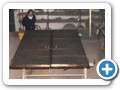 lavorazione porta bronzea in laboratorio