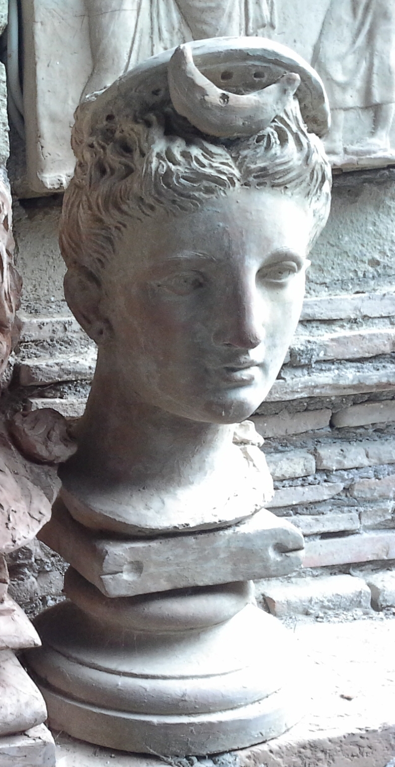 Testa della dea Diana
