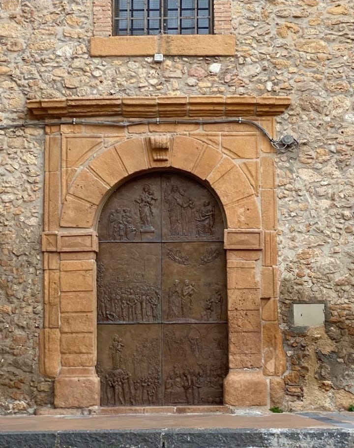 Portale in bronzo, Chiesa Madonna del Carmelo, Aidone (1985)