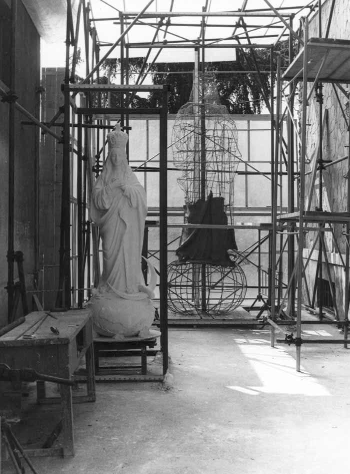Realizzazione statua monumentale SS Immacolata da bozzetto a Fiumefreddo (1977)