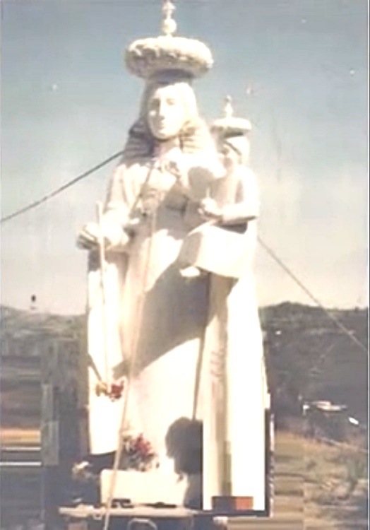 Statua monumentale della Madonna della Luce presso l'omonino Santuario di Palermiti (1984)