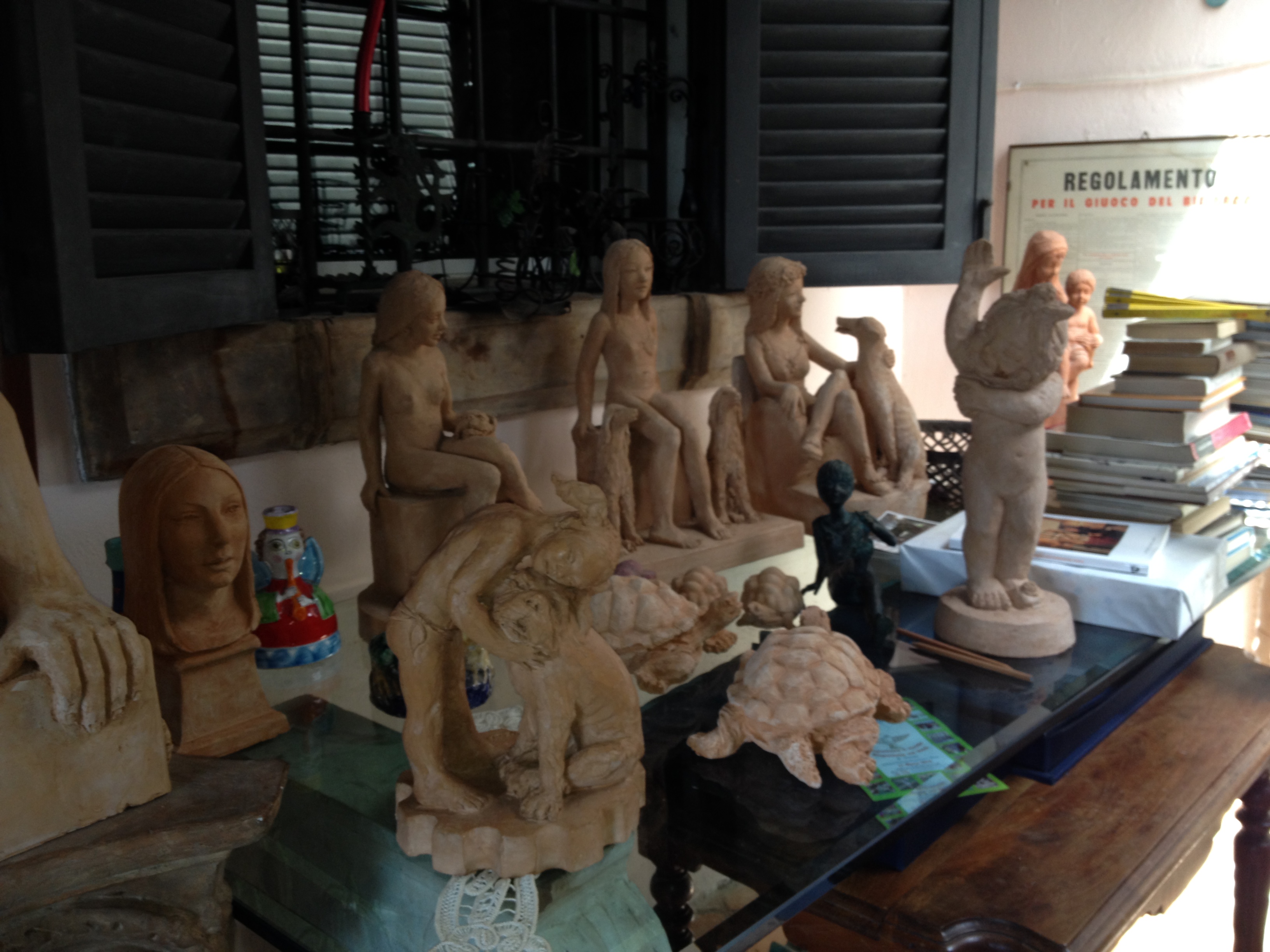 Panoramica terracotte donne 02